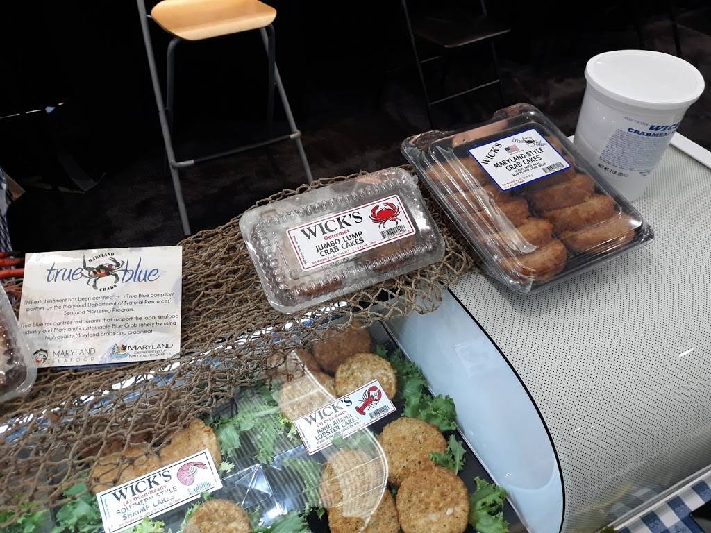 Wicks Seafood | restaurant | 3305 W 2nd St, Marcus Hook, PA 19061, USA | 6104945107 OR +1 610-494-5107