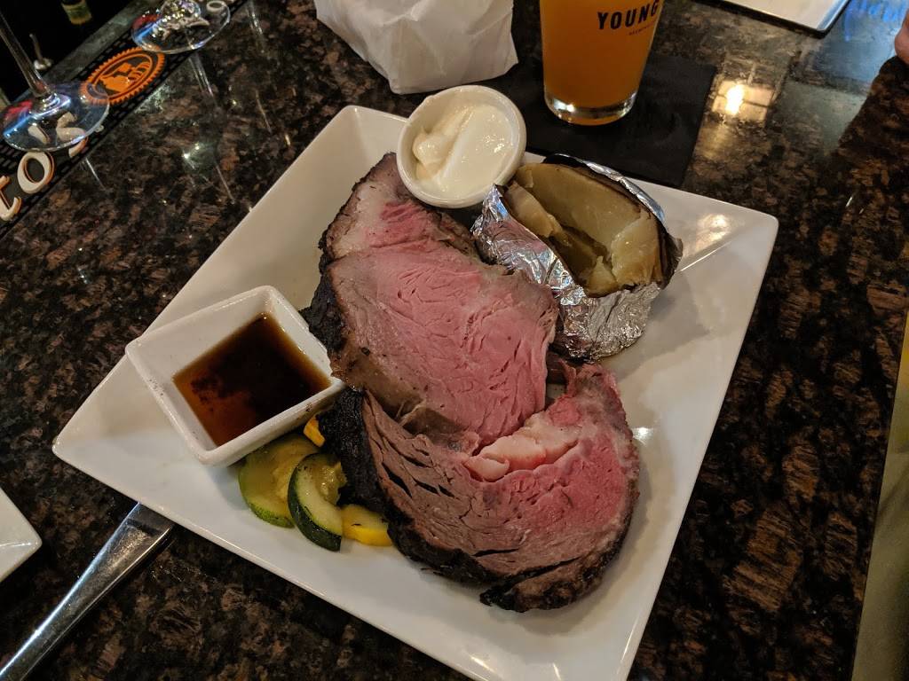 Joe Gatts Food & Cocktails | restaurant | 2126 Five Mile Line Rd, Penfield, NY 14526, USA | 5854850631 OR +1 585-485-0631