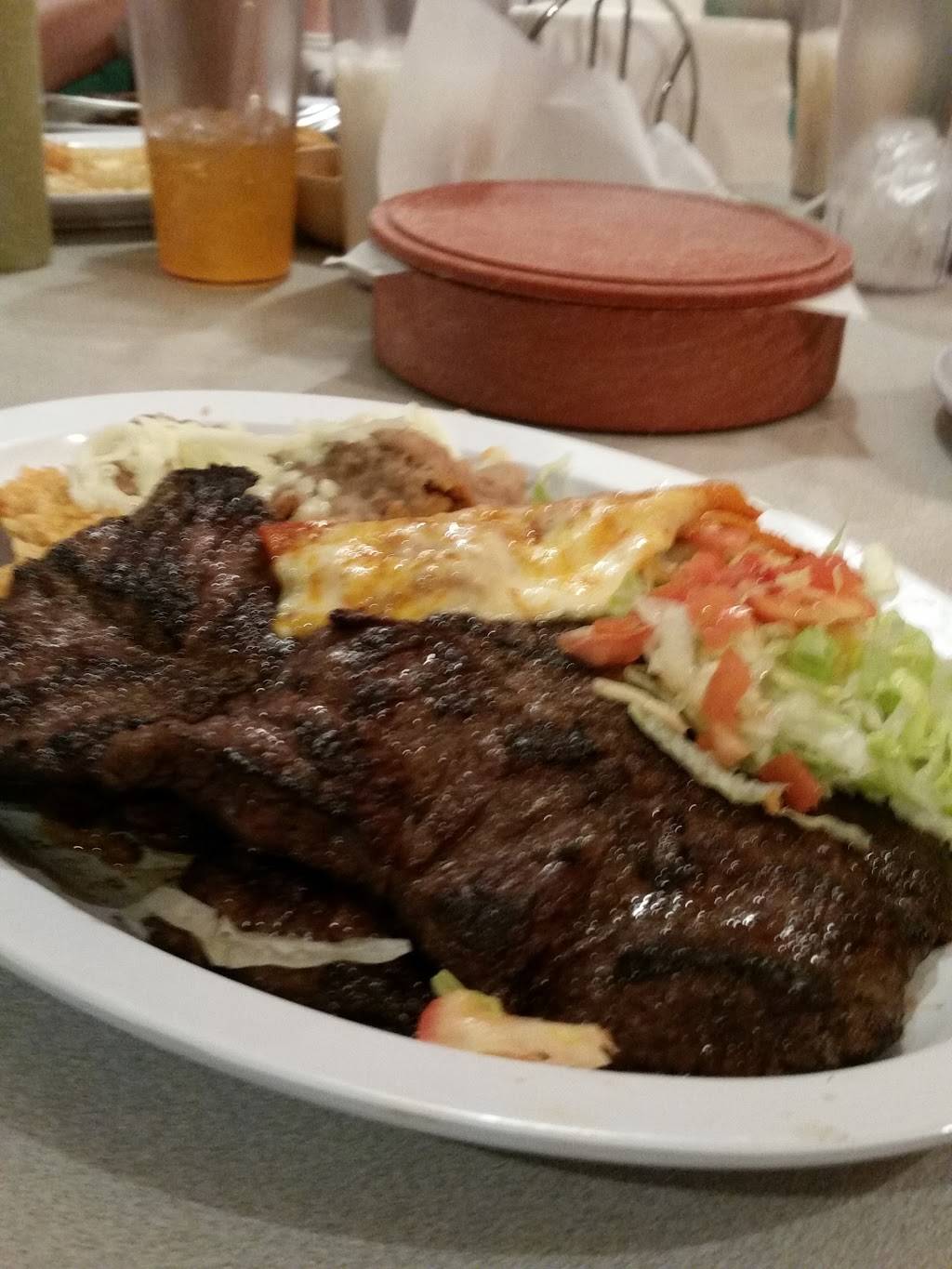 Los Burritos Mexicanos | restaurant | 118 North Ave, Villa Park, IL 60181, USA | 6308322874 OR +1 630-832-2874