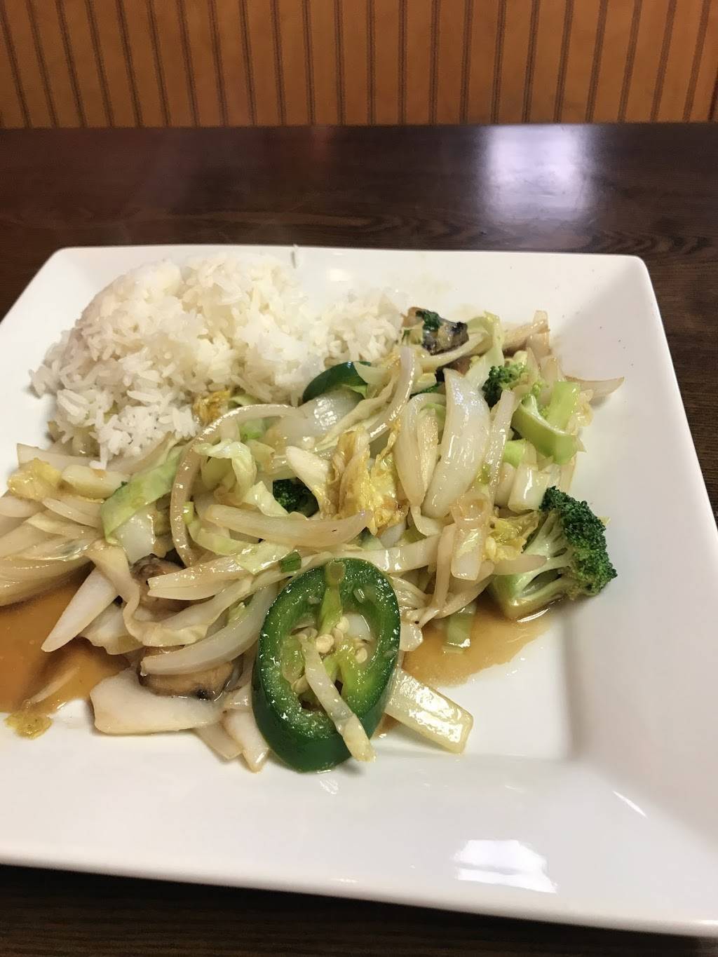 Viet Thai Kitchen | restaurant | 10550 Old St Augustine Rd # 28, Jacksonville, FL 32257, USA | 9045134968 OR +1 904-513-4968