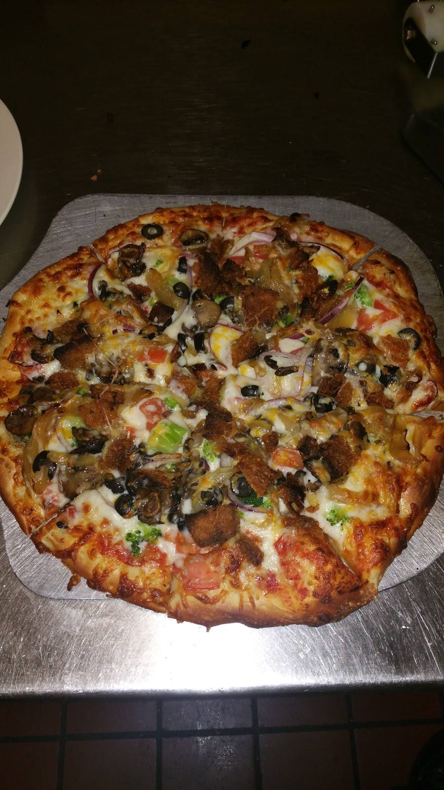 Jillians | restaurant | 1876 Wilbur Ave, Somerset, MA 02725, USA | 5086781140 OR +1 508-678-1140