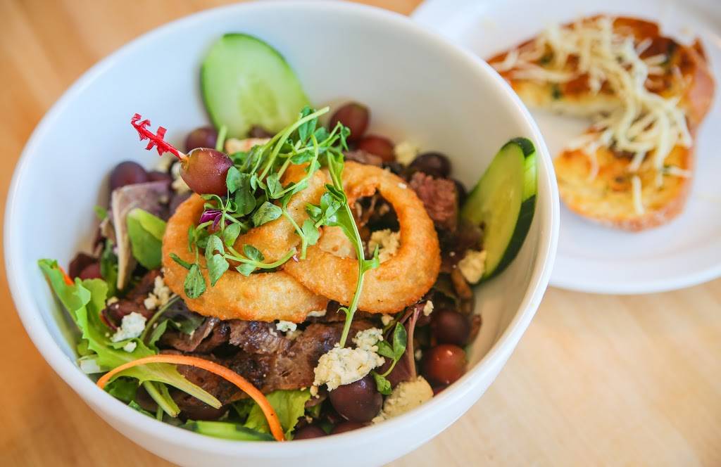 Meet & Eat | restaurant | 3445 Freeport Blvd, Sacramento, CA 95818, USA | 9164763082 OR +1 916-476-3082