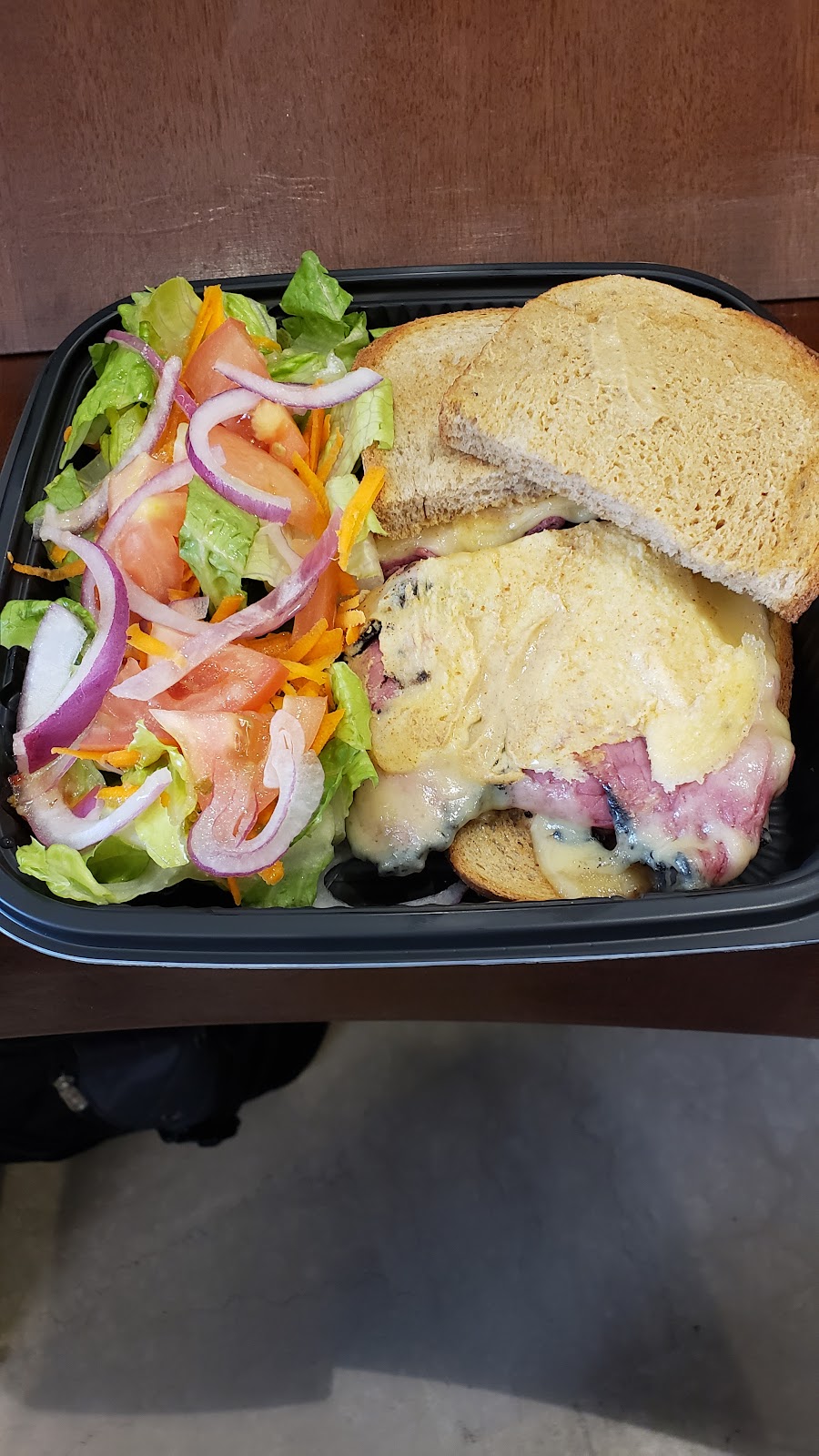 Cafe 401 | restaurant | 401 Broadhollow Rd, Melville, NY 11747, USA | 6314541500 OR +1 631-454-1500