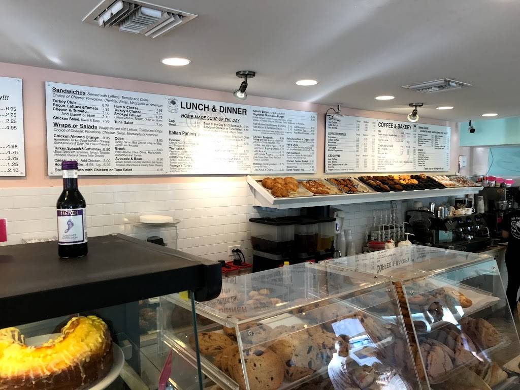 5th Avenue Coffee Co & 6th Street Diner | restaurant | 599 5th Ave S, Naples, FL 34102, USA | 2392615757 OR +1 239-261-5757