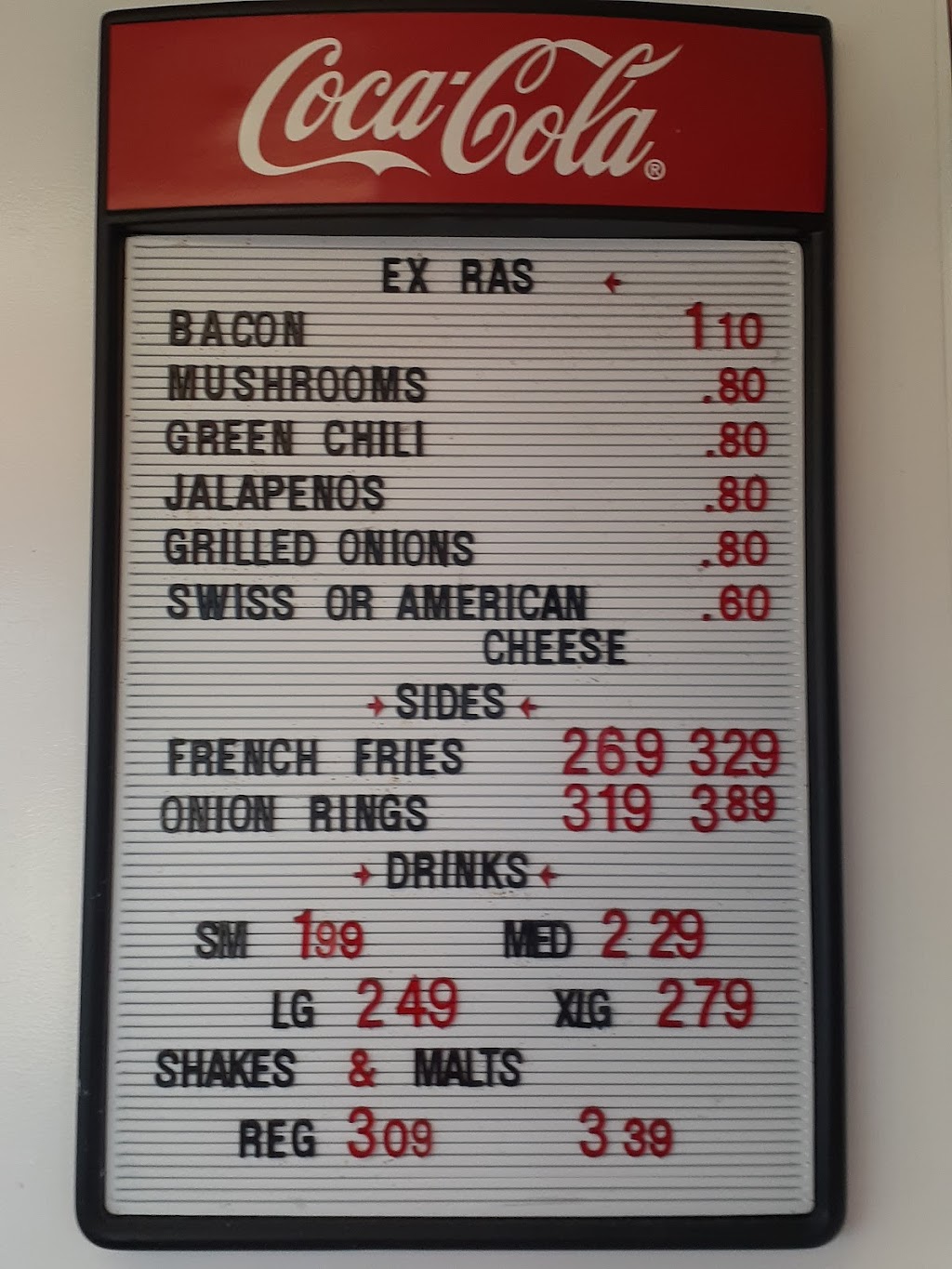 Hometown Hamburgers | restaurant | 2133 E Main St, Farmington, NM 87401, USA | 5053265580 OR +1 505-326-5580