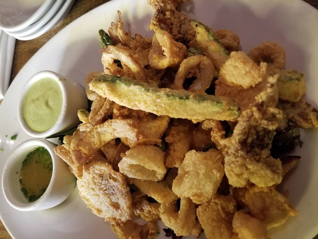 Cha Chas Latin Kitchen | restaurant | 110 W Birch St #7, Brea, CA 92821, USA | 7142551040 OR +1 714-255-1040