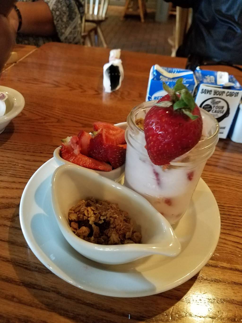 Cracker Barrel Old Country Store | restaurant | 2340 Post Dr, Indianapolis, IN 46219, USA | 3178971042 OR +1 317-897-1042