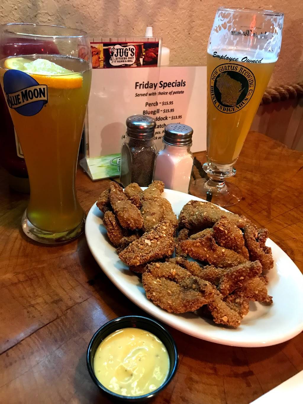 Jugs Hitching Post Saloon & Grill | restaurant | 5781 Main St, West Bend, WI 53090, USA | 2626295859 OR +1 262-629-5859