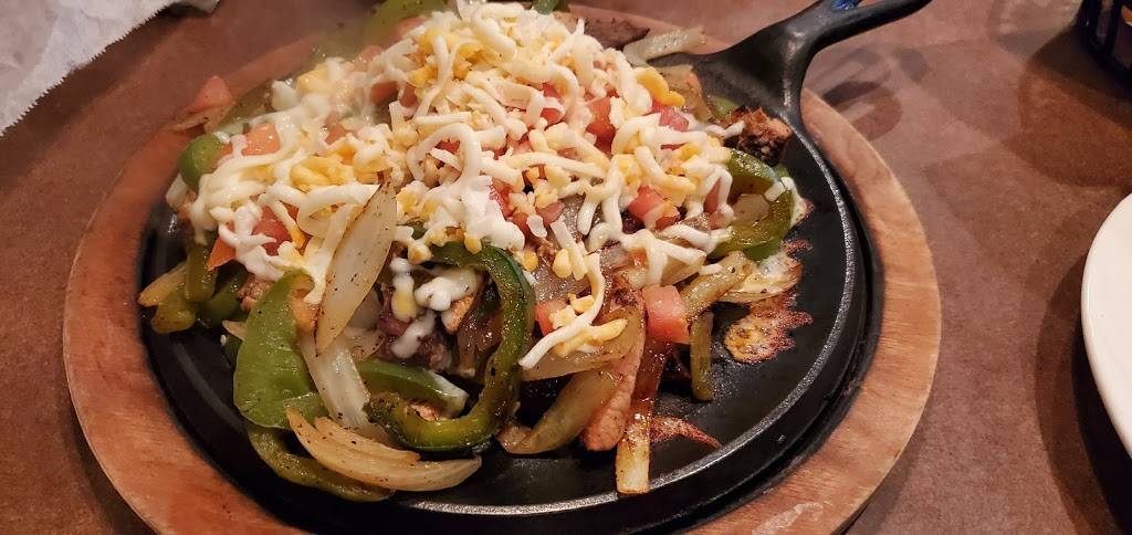 Juan Miguels | restaurant | 21342 Hall Rd, Clinton Twp, MI 48038, USA | 5867839751 OR +1 586-783-9751