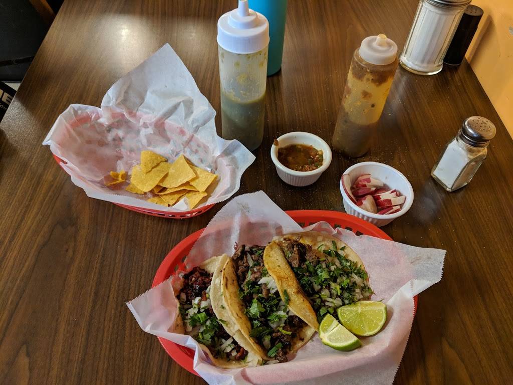 Rosticeria y Cocina El Paisano | restaurant | 9615 15th Ave SW, Seattle, WA 98106, USA | 2067630368 OR +1 206-763-0368