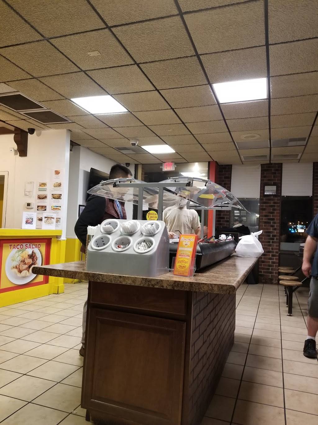 Mexican Taco Shop | restaurant | 1901 SW 10th Ave, Topeka, KS 66604, USA | 7854081938 OR +1 785-408-1938