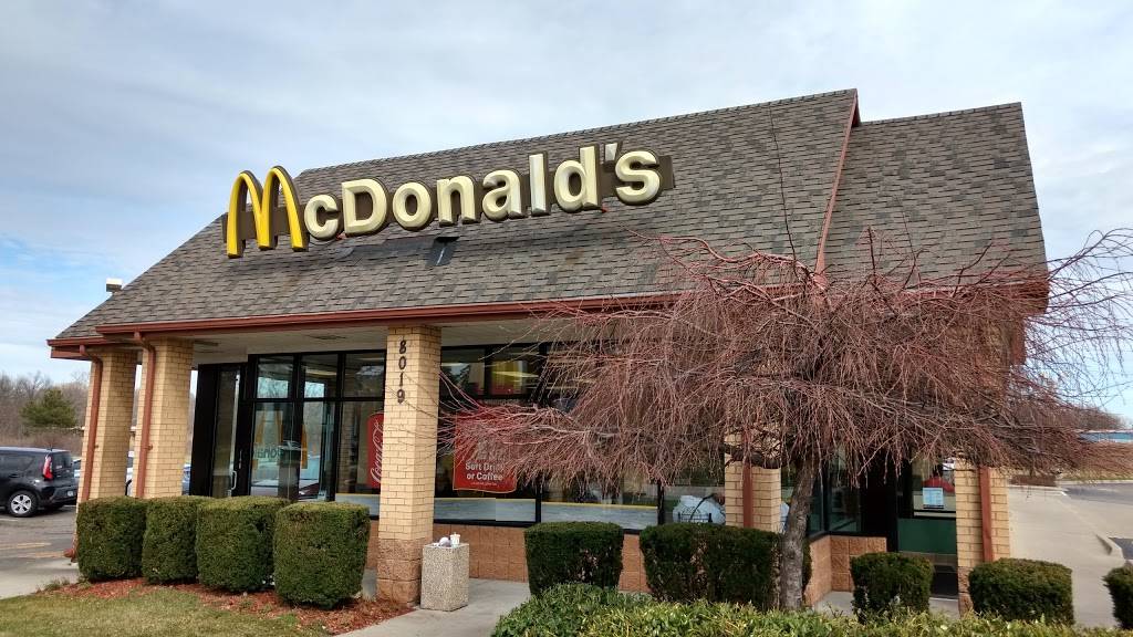 McDonalds | cafe | 8019 Merriman Rd, Romulus, MI 48174, USA | 7347284264 OR +1 734-728-4264