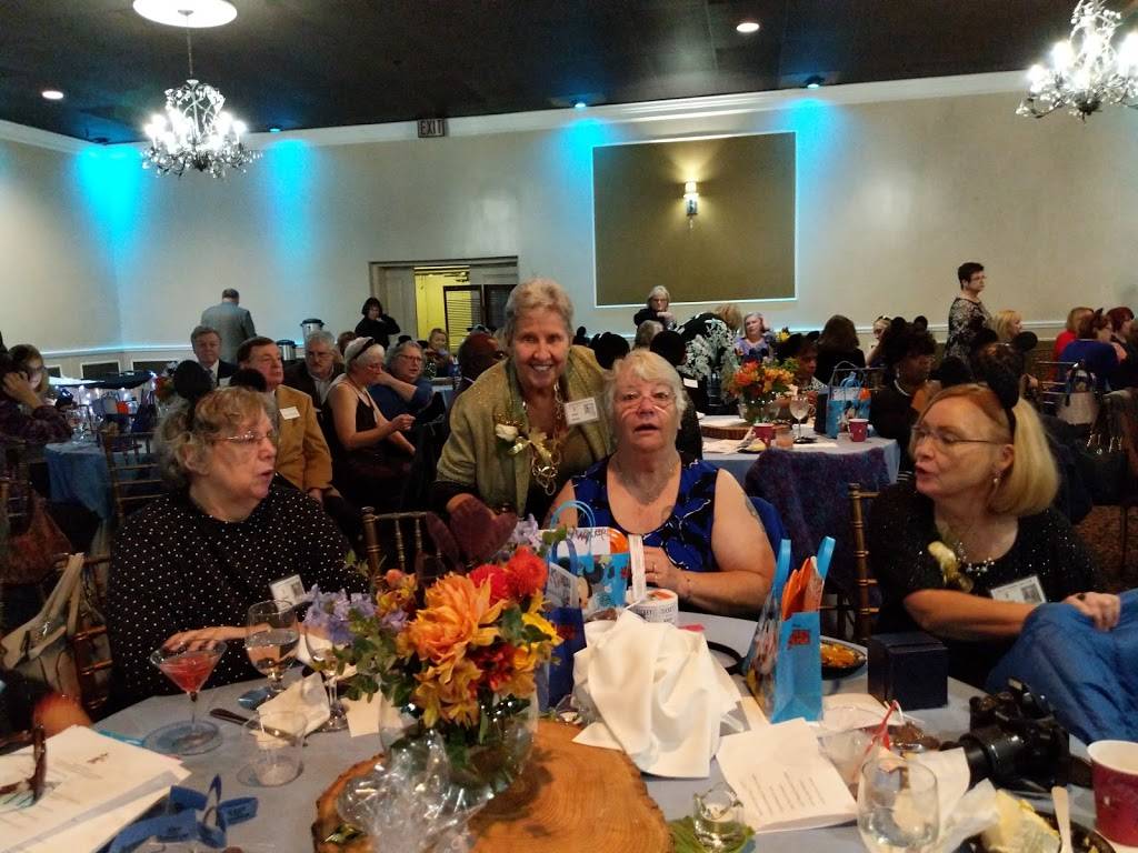 Swan Caterers | restaurant | 2015 S Water St, Philadelphia, PA 19148, USA | 2153898888 OR +1 215-389-8888