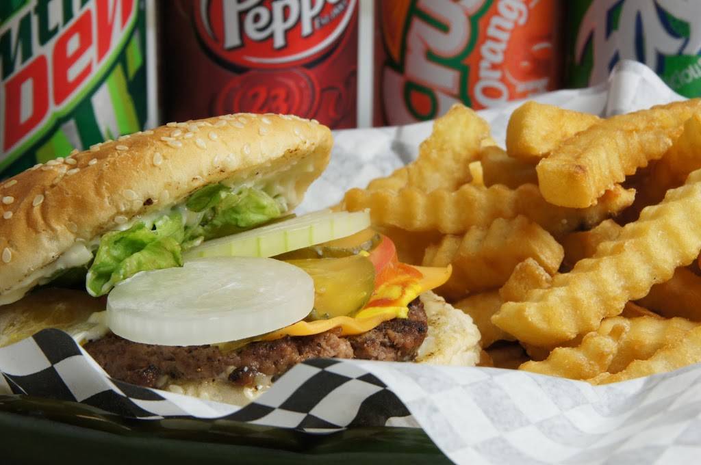 Fish n Wingz | restaurant | 9002 E 42nd St, Indianapolis, IN 46235, USA | 3178950015 OR +1 317-895-0015