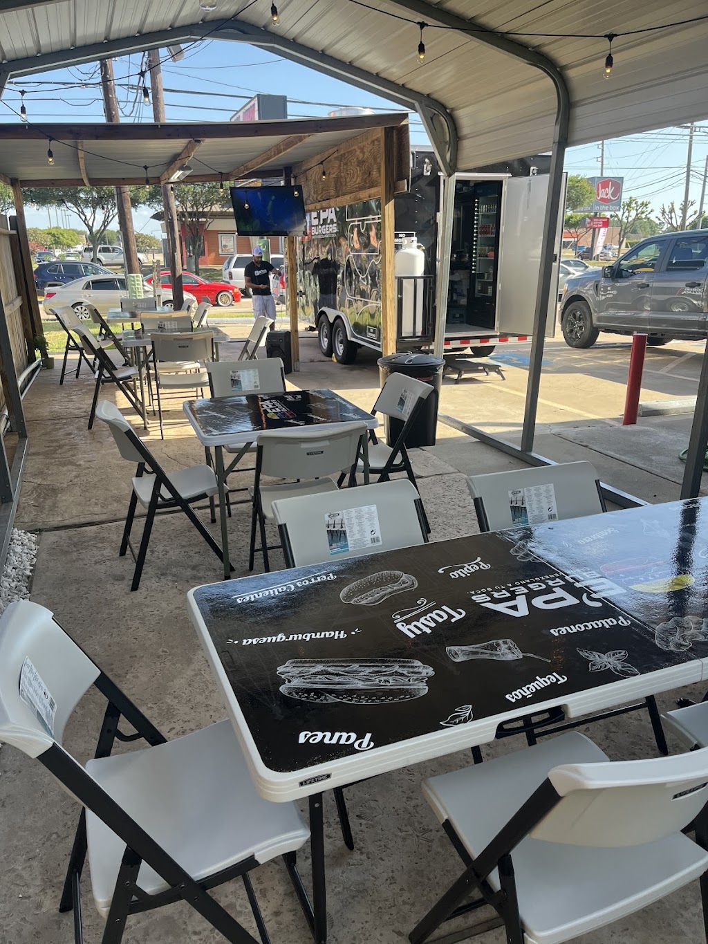 Epa burgers | restaurant | 3110 N Fry Rd, Katy, TX 77449, USA | 8322195432 OR +1 832-219-5432