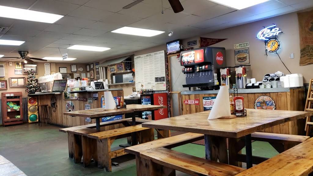 Spud Ranch | restaurant | 118 Common St, New Braunfels, TX 78130, USA | 8303874466 OR +1 830-387-4466