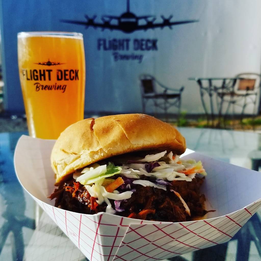 BBs Grill | restaurant | 107 Pleasant St, Brunswick, ME 04011, USA | 2077980158 OR +1 207-798-0158