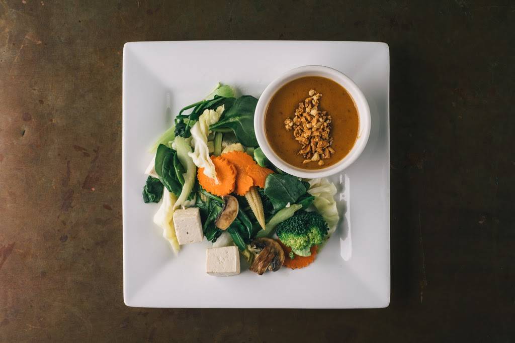 Bamboo Thai Cuisine | restaurant | 1841 42nd Ave E, Seattle, WA 98112, USA | 2063246467 OR +1 206-324-6467