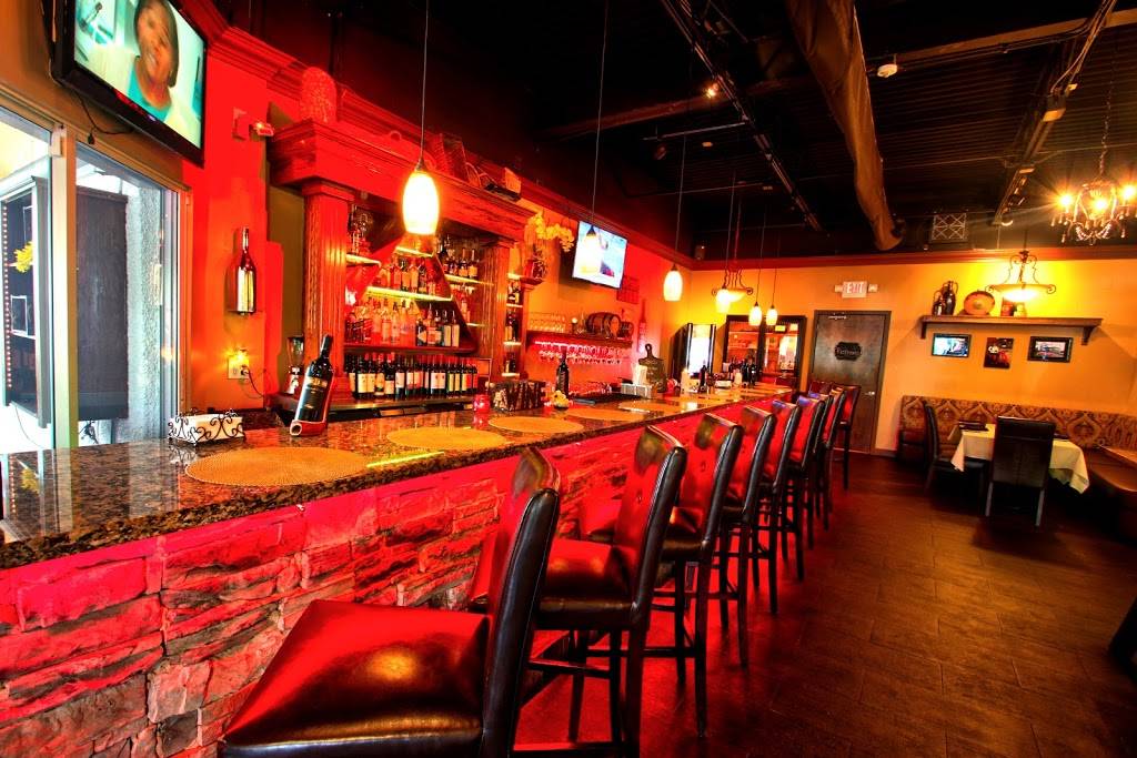 Zuccarelli’s Italian Restaurant and Bar | restaurant | 4595 Okeechobee Blvd #126, West Palm Beach, FL 33417, USA | 5616867739 OR +1 561-686-7739