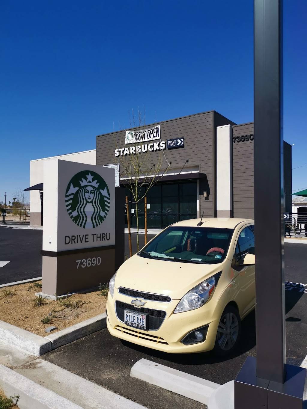 Starbucks | cafe | 73690 Twentynine Palms Highway, Twentynine Palms, CA 92277, USA | 4423061751 OR +1 442-306-1751