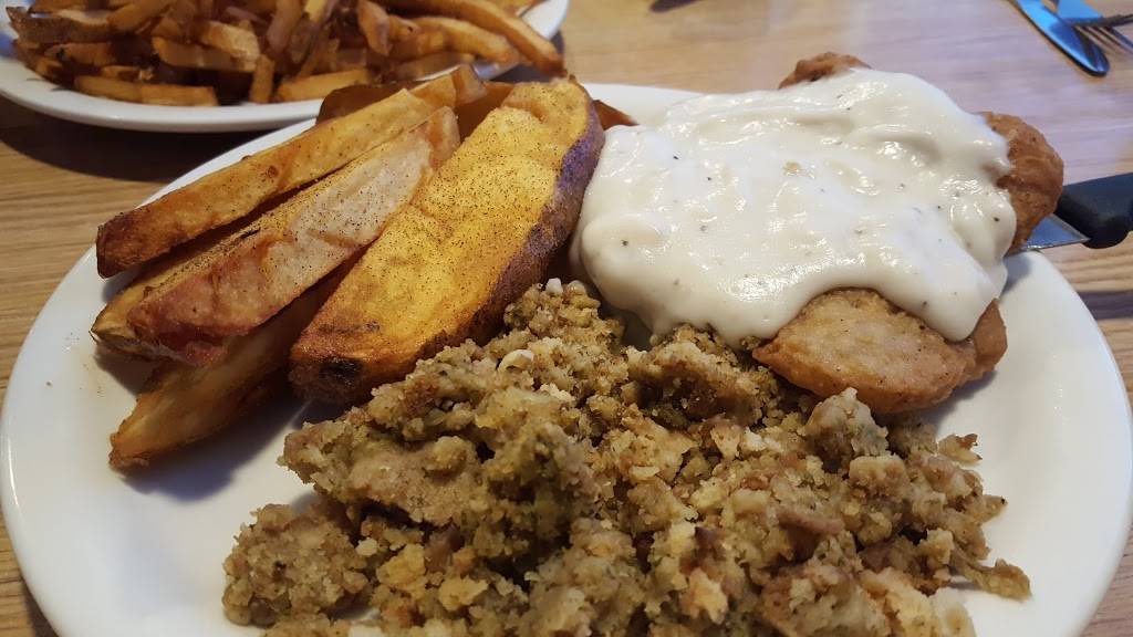 The Elm Street Eatery | restaurant | 135 W Elm St, Lebanon, MO 65536, USA | 4175882700 OR +1 417-588-2700