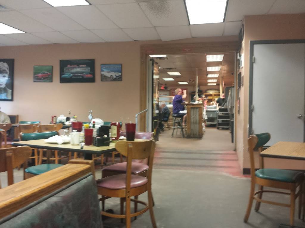 Grannys Clarks | restaurant | 213 N Patrick St, Dublin, TX 76446, USA | 2544453444 OR +1 254-445-3444