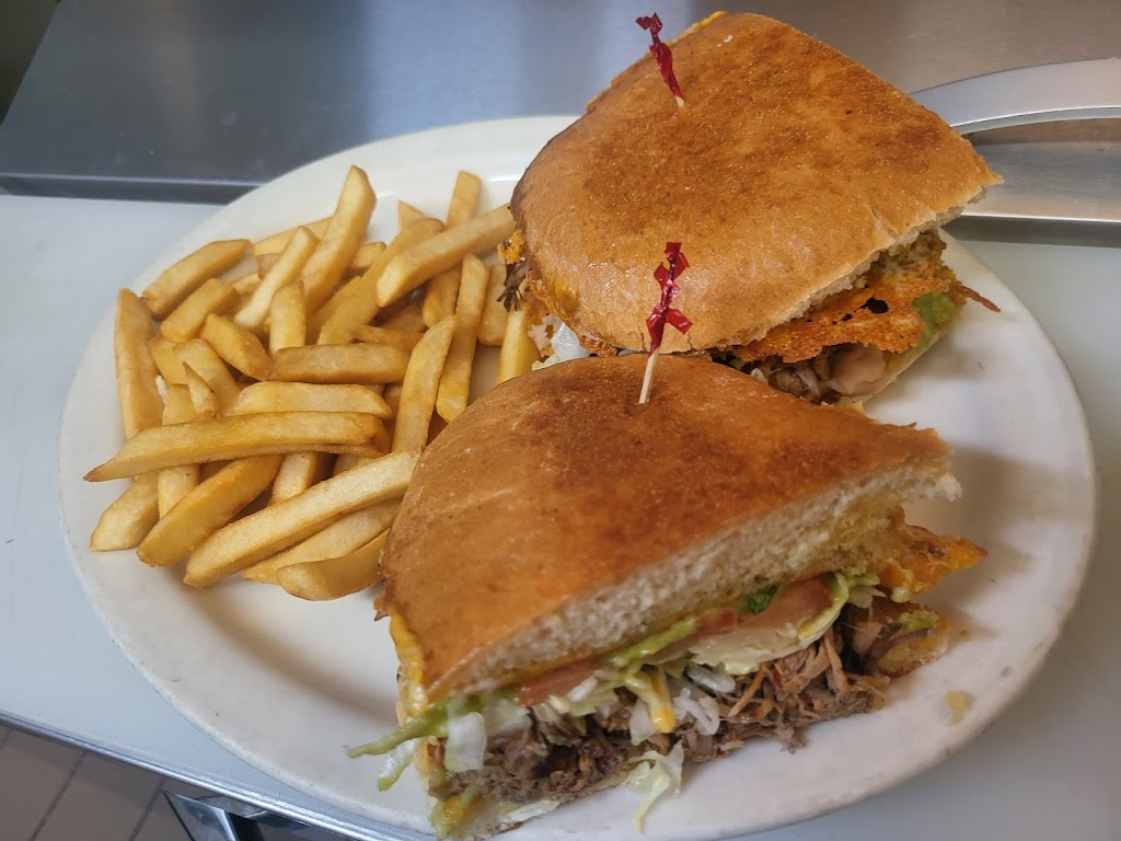 Top Town Cafe | restaurant | 23420 Crest Forest Dr, Crestline, CA 92325, USA | 9093388100 OR +1 909-338-8100