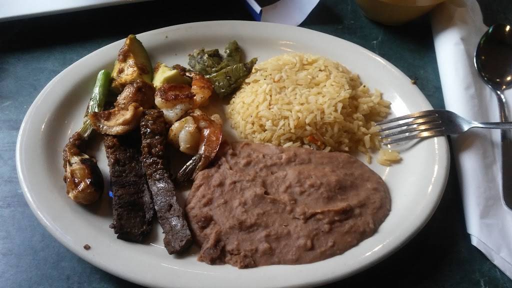 Doneraki Gulfgate | restaurant | 300 Gulfgate Mall, Houston, TX 77087, USA | 7136456400 OR +1 713-645-6400