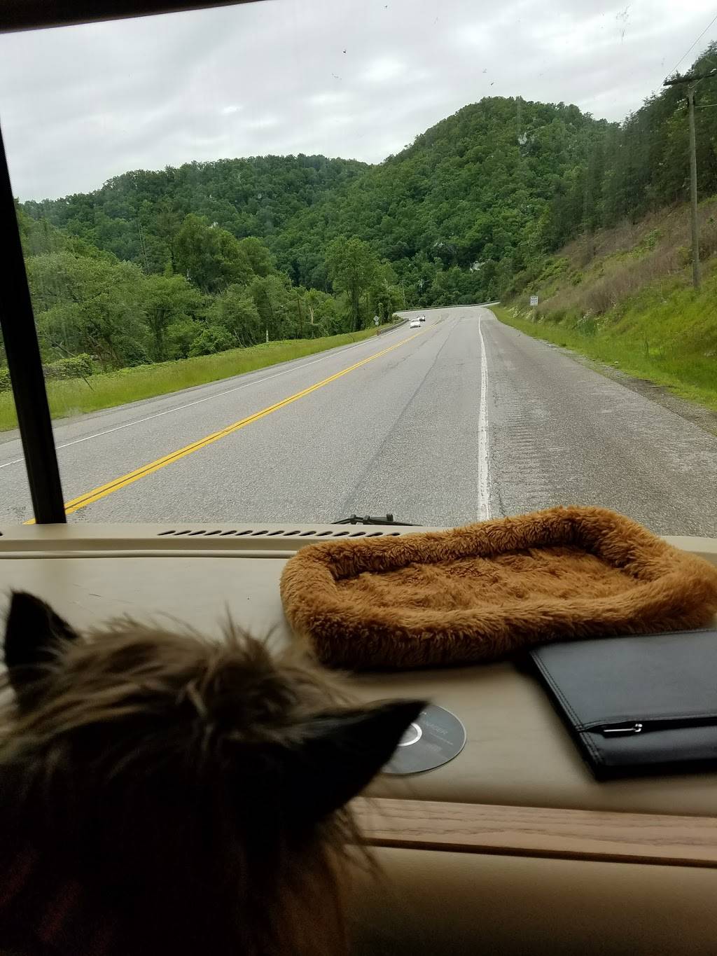 Your Place Restaurant | restaurant | 10590 KY-15, Scuddy, KY 41760, USA | 6064768282 OR +1 606-476-8282