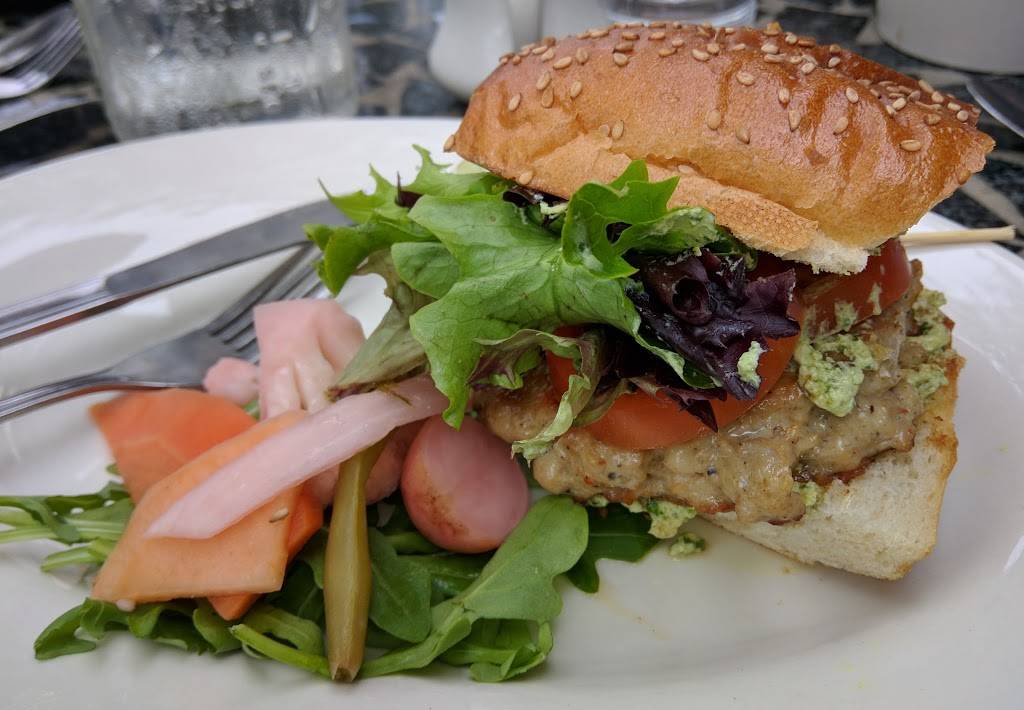 Pickle Jar Kitchen | restaurant | 170 Main St, Falmouth, MA 02540, USA | 5085406760 OR +1 508-540-6760