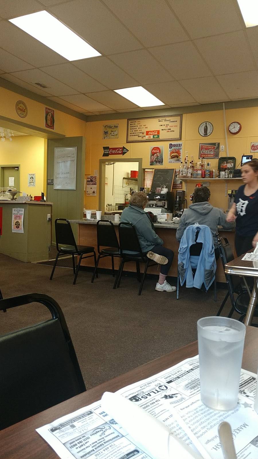 Stockwells Breakfast | restaurant | 112 Adrian St, Manchester, MI 48158, USA | 7344280721 OR +1 734-428-0721