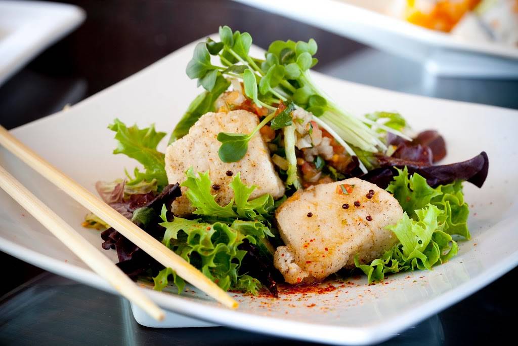 Mikuni | restaurant | 1565 Eureka Rd #1A, Roseville, CA 95661, USA | 9167972112 OR +1 916-797-2112