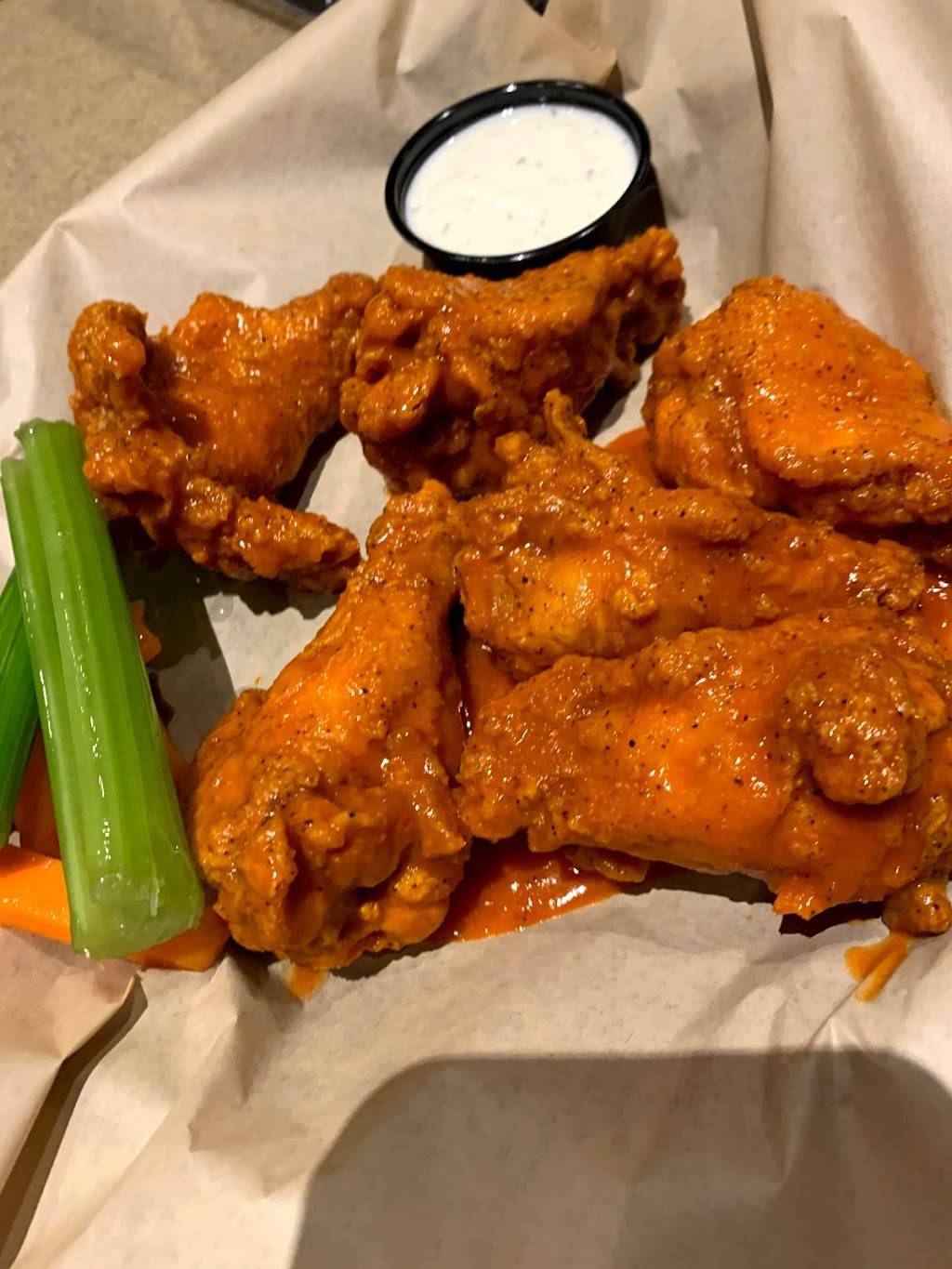 Stampede Sports Bar | restaurant | 18221 N Pima Rd #140, Scottsdale, AZ 85255, USA | 4804193434 OR +1 480-419-3434