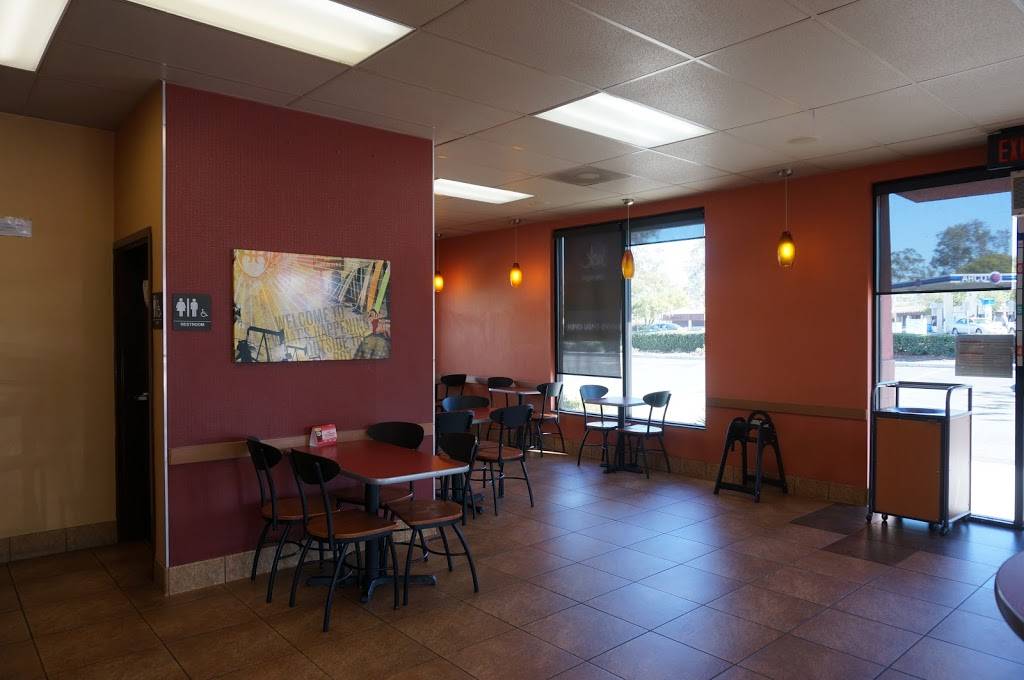 Jack in the Box | restaurant | 784 N Main St, Corona, CA 92880, USA | 9517397780 OR +1 951-739-7780