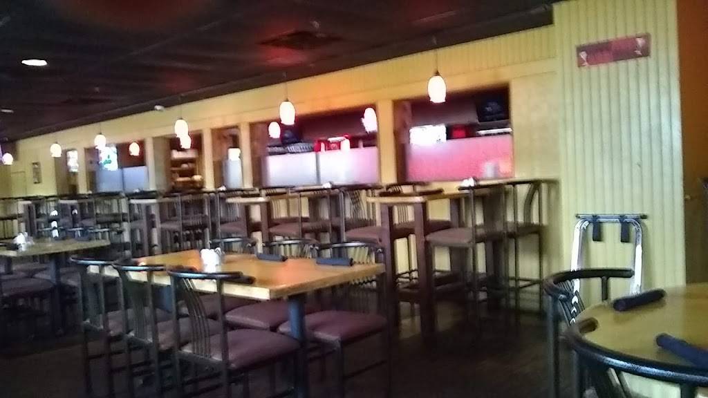 Bentleys Roadhouse | restaurant | 28410 S River Rd, Harrison Charter Township, MI 48045, USA | 5864653663 OR +1 586-465-3663