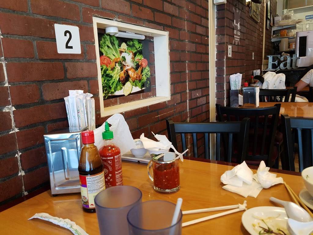 Pho Viet Cali | restaurant | 18111 Saticoy St, Reseda, CA 91335, USA | 8187571355 OR +1 818-757-1355