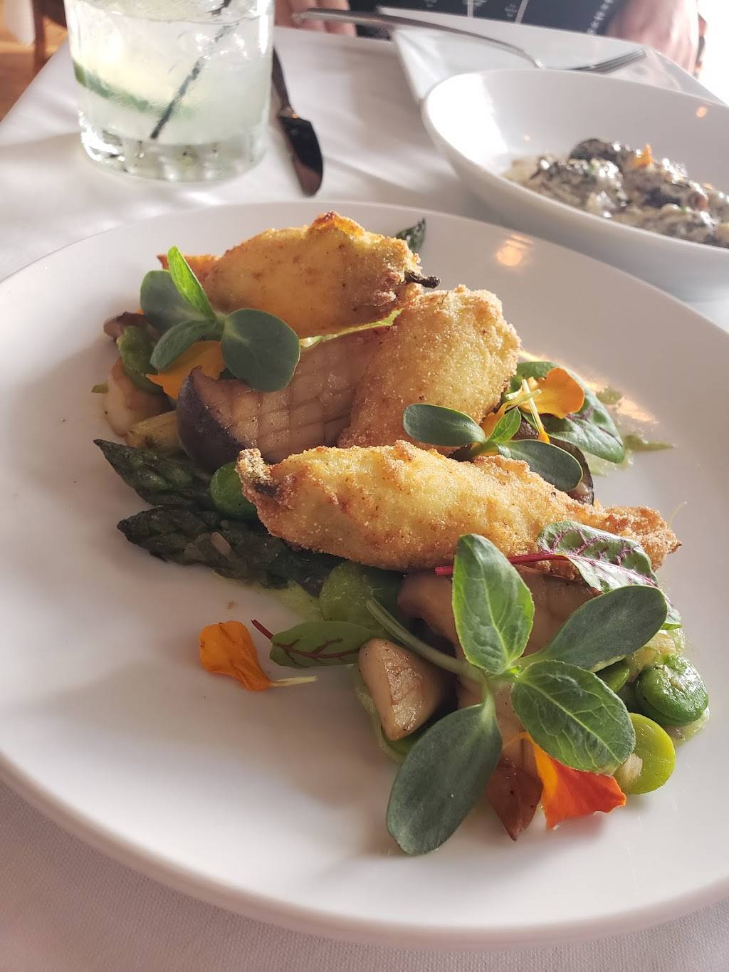 Postmark Restaurant | restaurant | 3410 Telford St, Cincinnati, OH 45220, USA | 5132813663 OR +1 513-281-3663