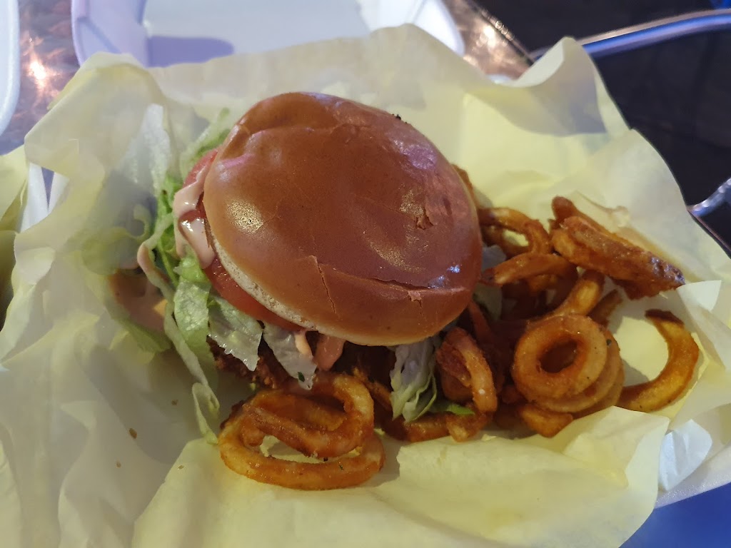 Seasons Hot Chicken | restaurant | 83 Windward Ave, Venice, CA 90291, USA | 4248001265 OR +1 424-800-1265