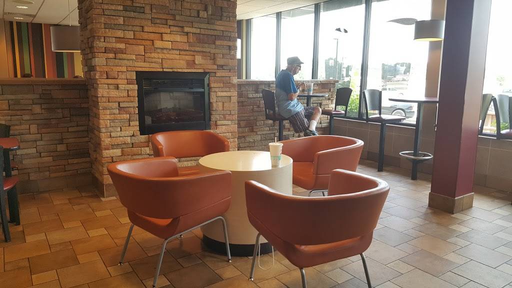 McDonalds | cafe | 3077 Lansing Rd, Perry, MI 48872, USA | 5176254044 OR +1 517-625-4044