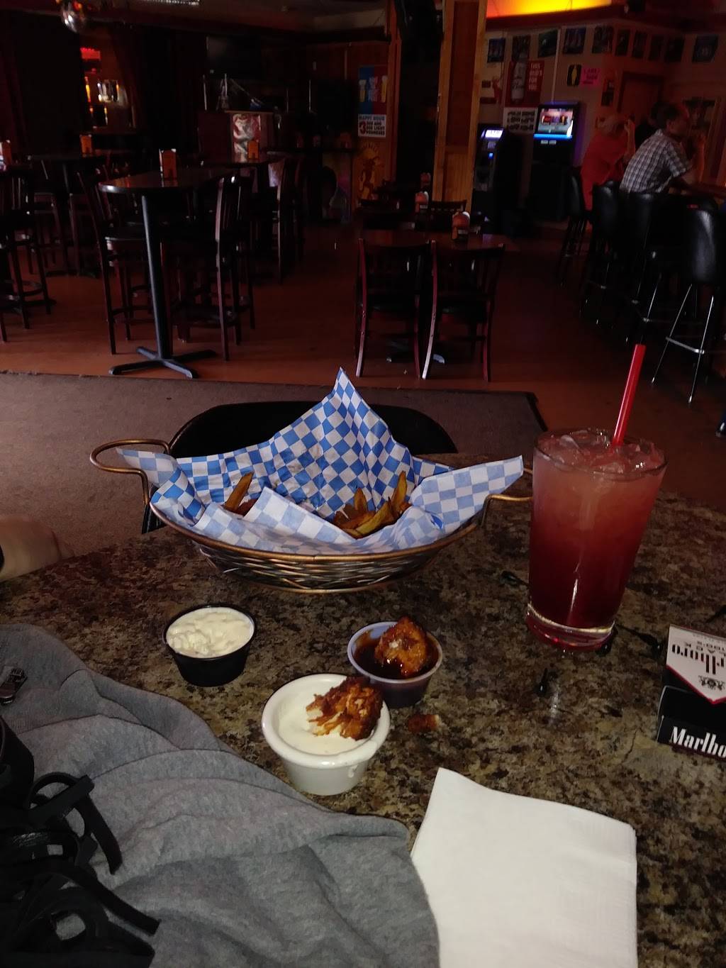 Caseys Grill and Sports Bar | restaurant | 24228 104th Ave SE #105, Kent, WA 98030, USA | 2532364137 OR +1 253-236-4137