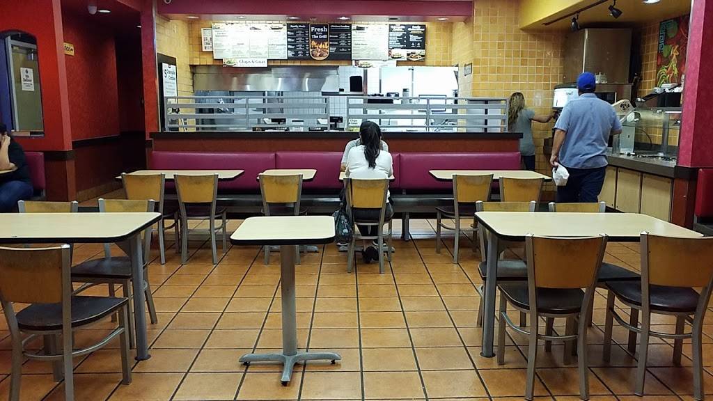 El Pollo Loco | restaurant | 4188 N Blackstone Ave, Fresno, CA 93726, USA | 5592301458 OR +1 559-230-1458