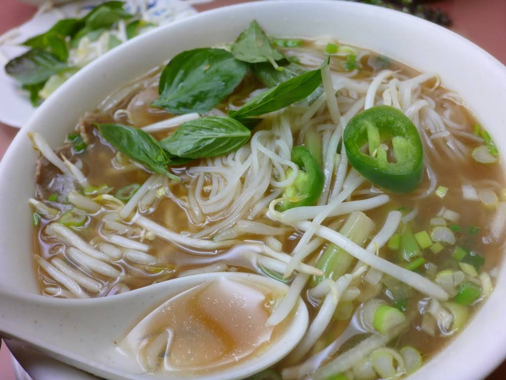 Huong Lan 10 | restaurant | 5669 E Kings Canyon Rd #102, Fresno, CA 93727, USA | 5592515000 OR +1 559-251-5000