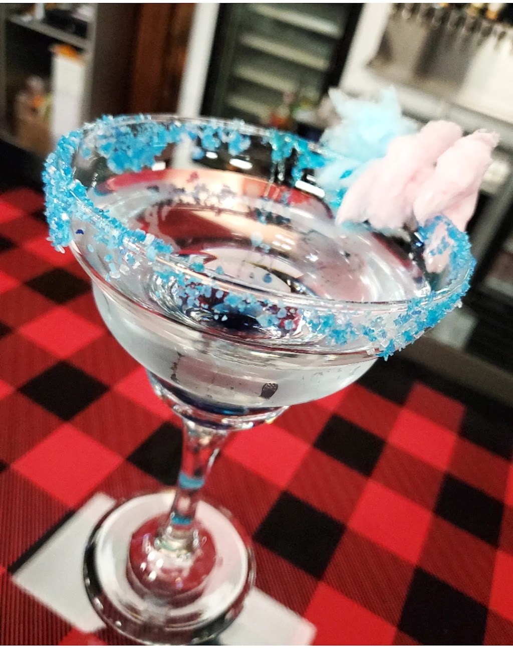 The Eager Beaver AxeHole | restaurant | 20308 County Rd 424, Defiance, OH 43512, USA | 4199807121 OR +1 419-980-7121