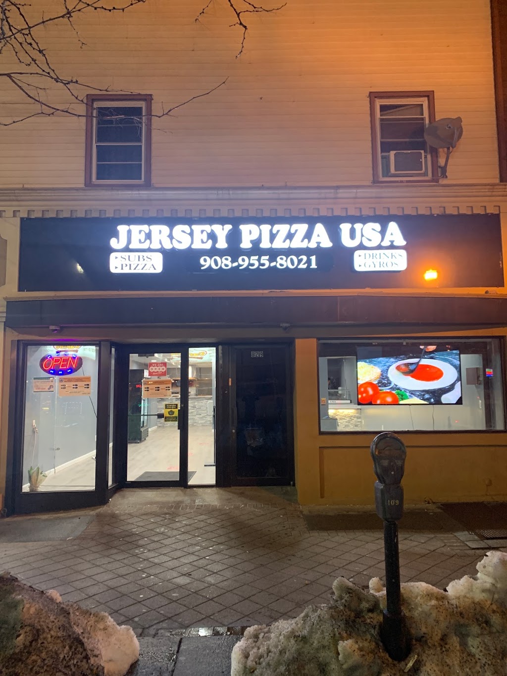 Jersey Pizza USA | restaurant | 829 Elizabeth Ave, Elizabeth, NJ 07201, USA | 9089558021 OR +1 908-955-8021