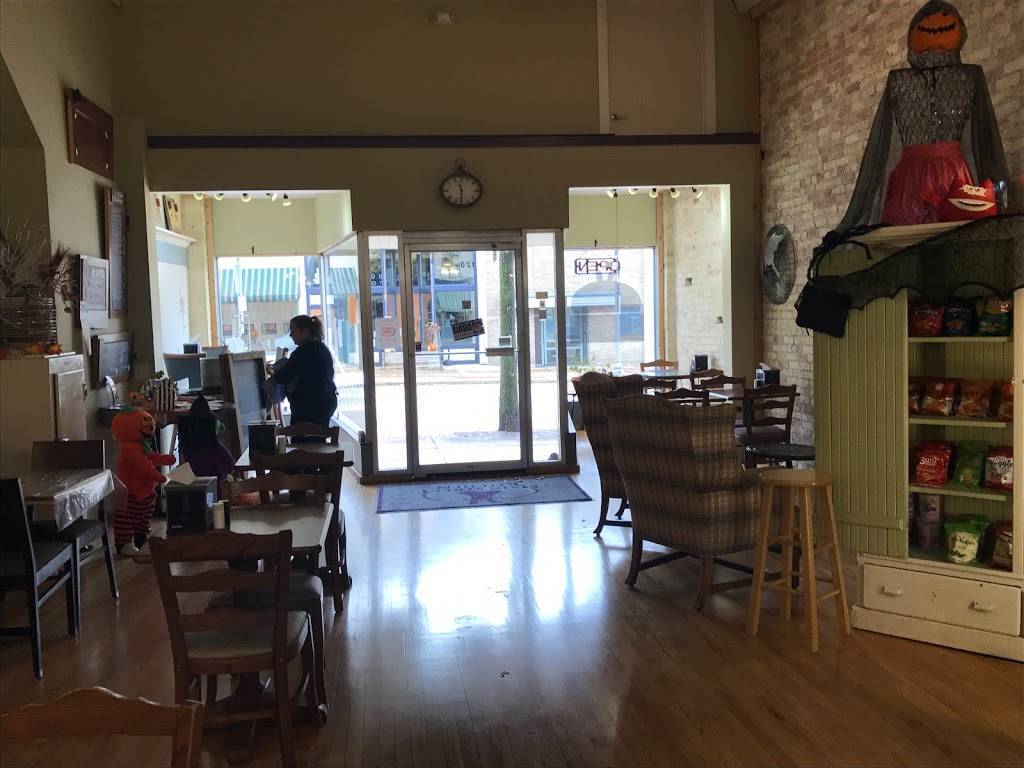 Main Street Kitchen, Cafe & Catering | cafe | 120 E Main St, Stoughton, WI 53589, USA | 6088735113 OR +1 608-873-5113