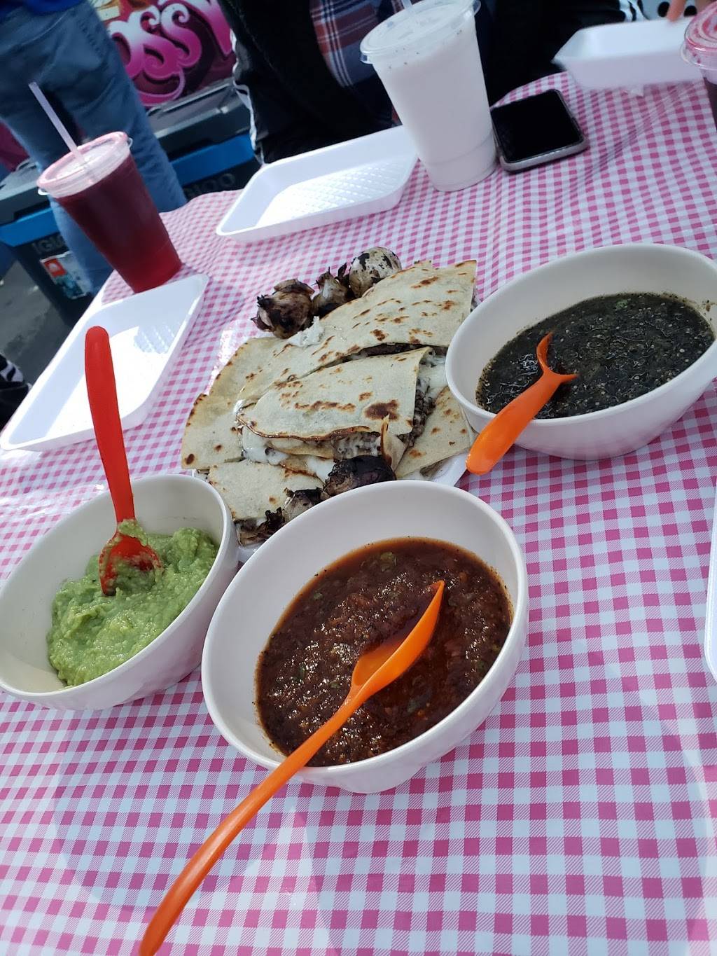 Chavindecas Rossy De Apatzingan | restaurant | 4230 Monterey Rd, San Jose, CA 95111, USA | 4083003755 OR +1 408-300-3755