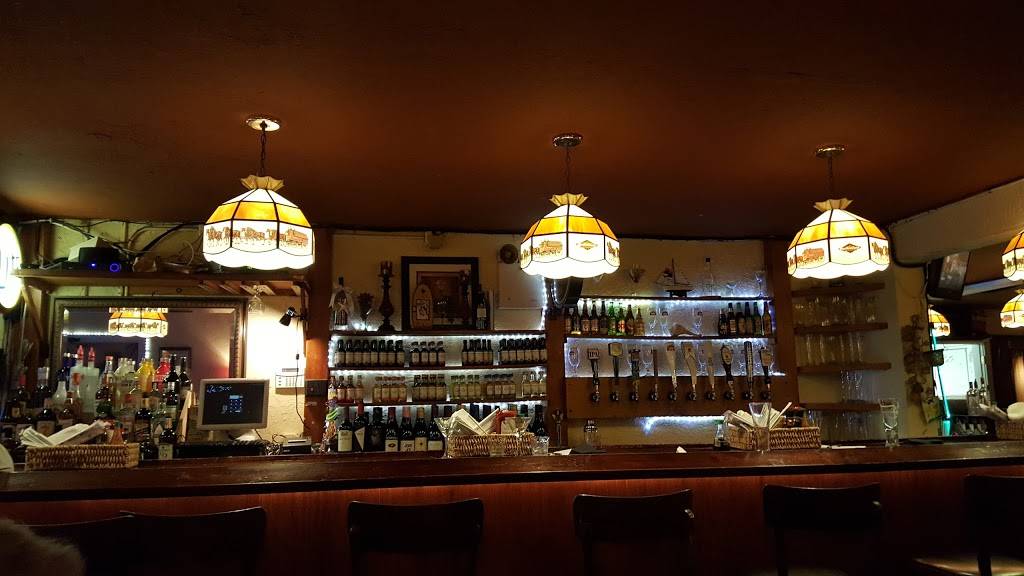 The Clam House Bar & Grill | restaurant | 304 7th St W, Palmetto, FL 34221, USA | 9417218774 OR +1 941-721-8774