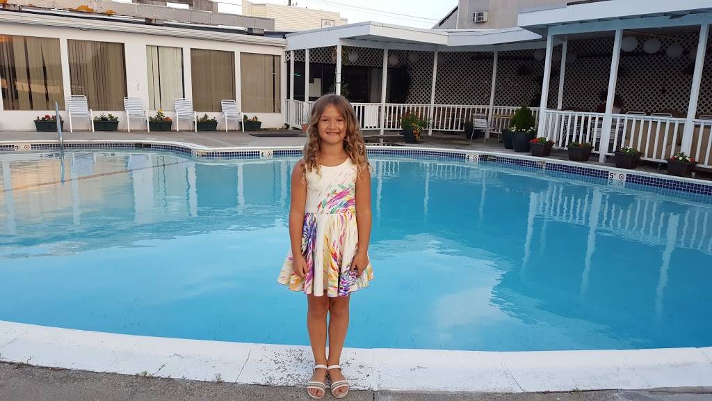 Mirage Inc | restaurant | 220 Lynnway, Revere, MA 02151, USA | 7812841735 OR +1 781-284-1735