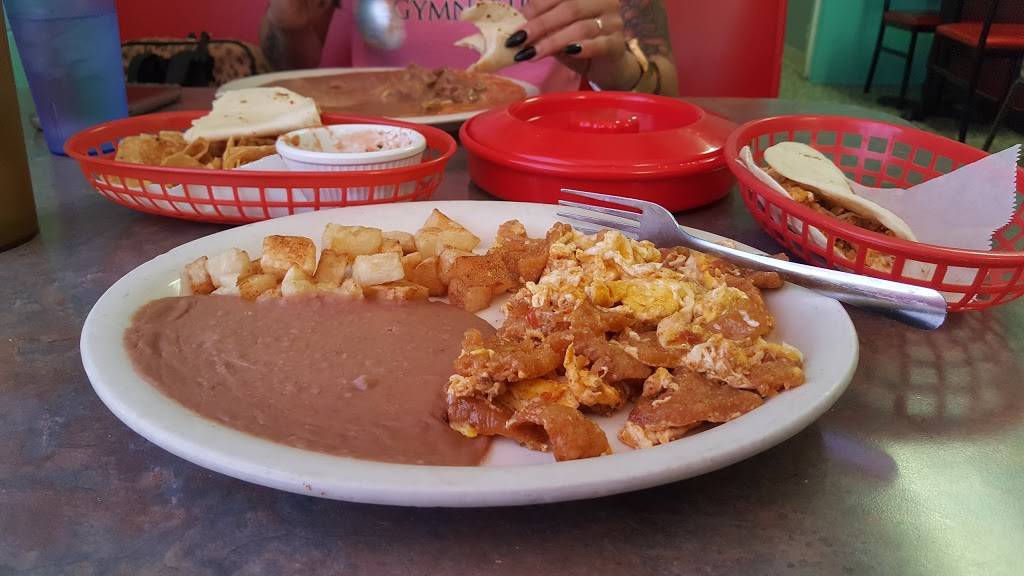 Taco Pronto | restaurant | 6801 Harry Hines Blvd, Dallas, TX 75235, USA | 2146789191 OR +1 214-678-9191