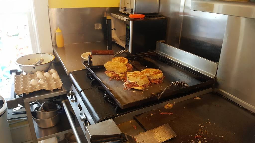 Kimz Galley Cafe | cafe | 229 Louisiana St, Sturgeon Bay, WI 54235, USA | 9208180558 OR +1 920-818-0558